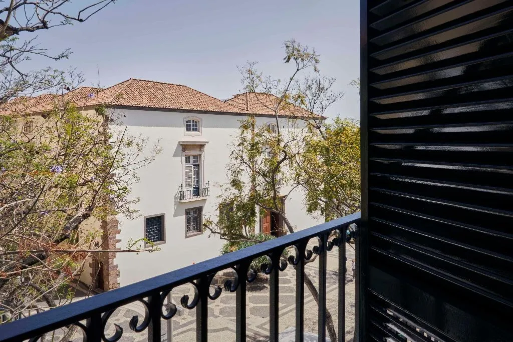 Room DELUXE CITY VIEW Room, Barcelo Funchal Oldtown, Madeira