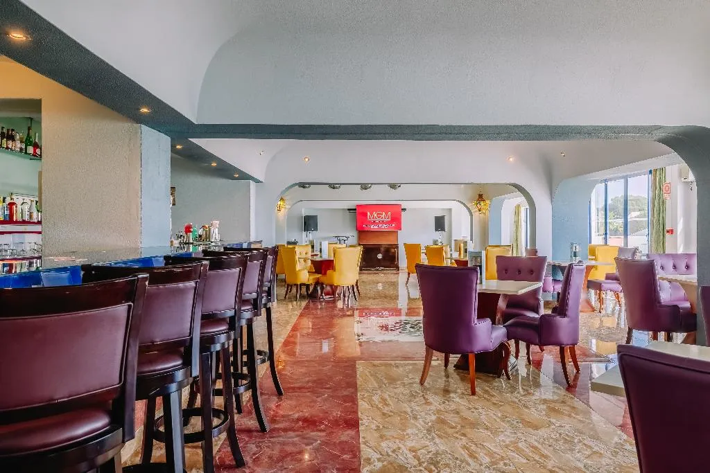Restaurant, Grand Muthu Oura View Beach Club, Algarve