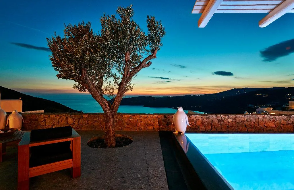 VILLA FOUR BEDROOMS WITH PRIVATE POOL Room, Myconian Avaton Resort, Mykonos