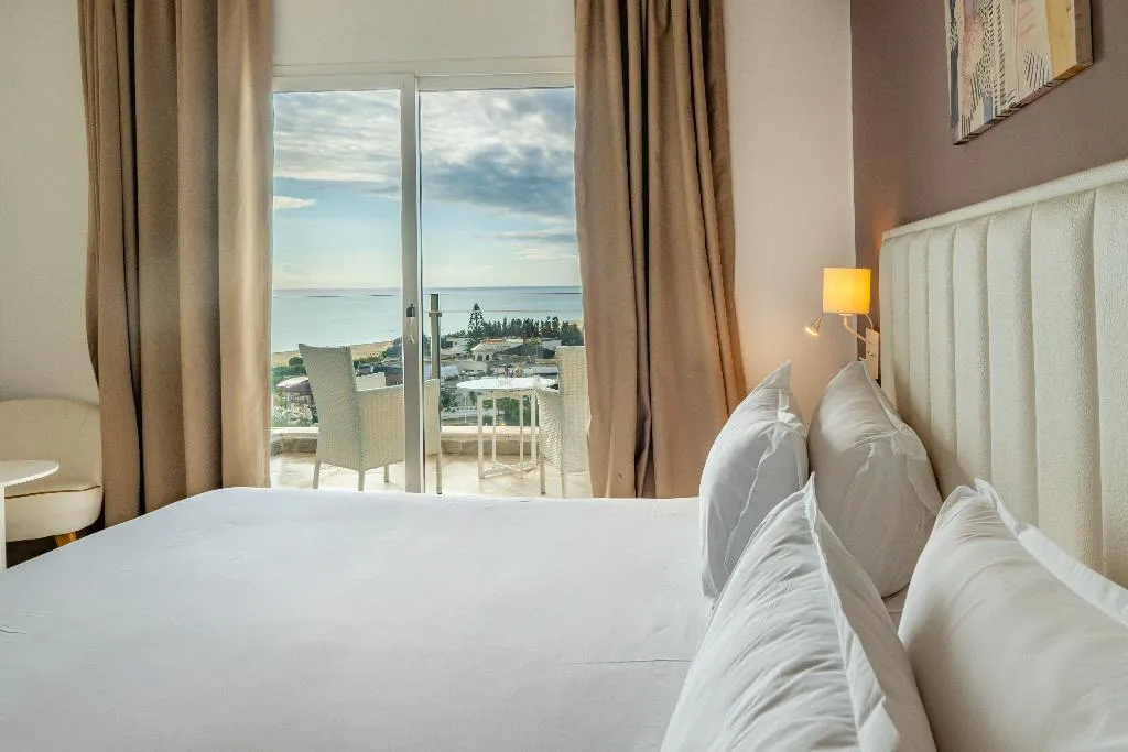 DOUBLE SEA VIEW Room, Golden Tulip President Hammamet, Tunisia
