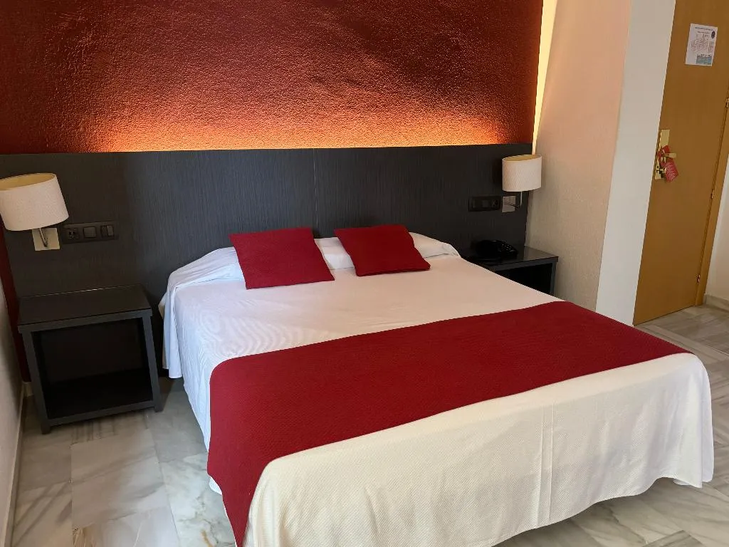 DOUBLE SINGLE USE STANDARD Room, Hotel Nerja Club & Spa, Costa Del Sol
