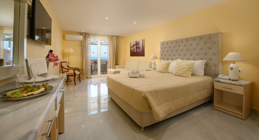 Accommodation Penthouse Room, Cavomarina Beach, Corfu