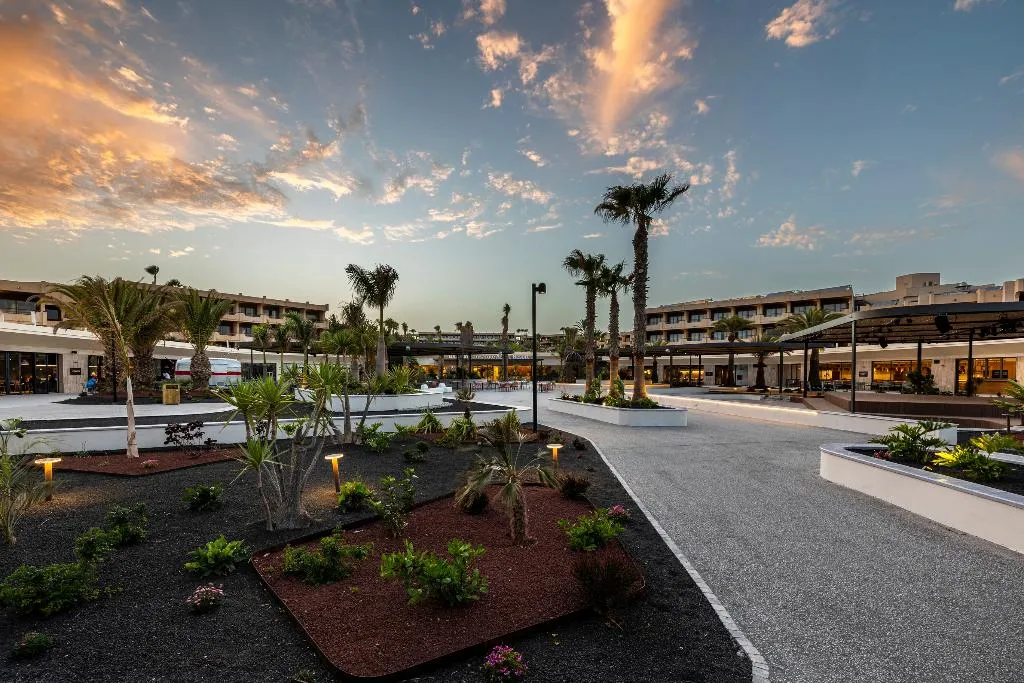 Terrace, Barcelo Lanzarote Active Resort, Lanzarote