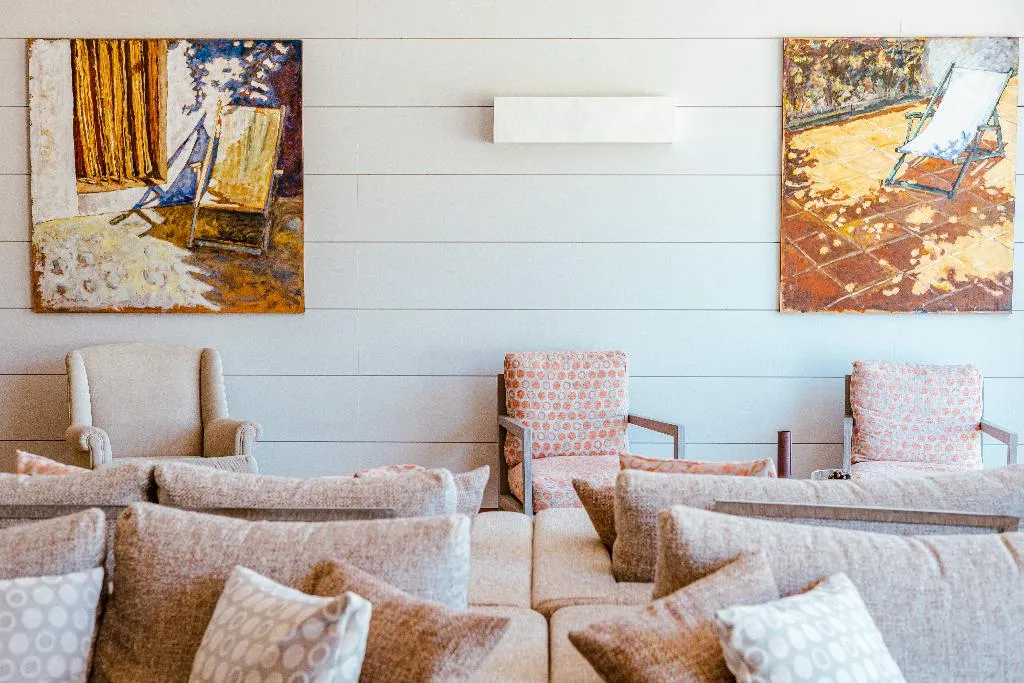 Lobby, Seth Santo Tomas, Menorca
