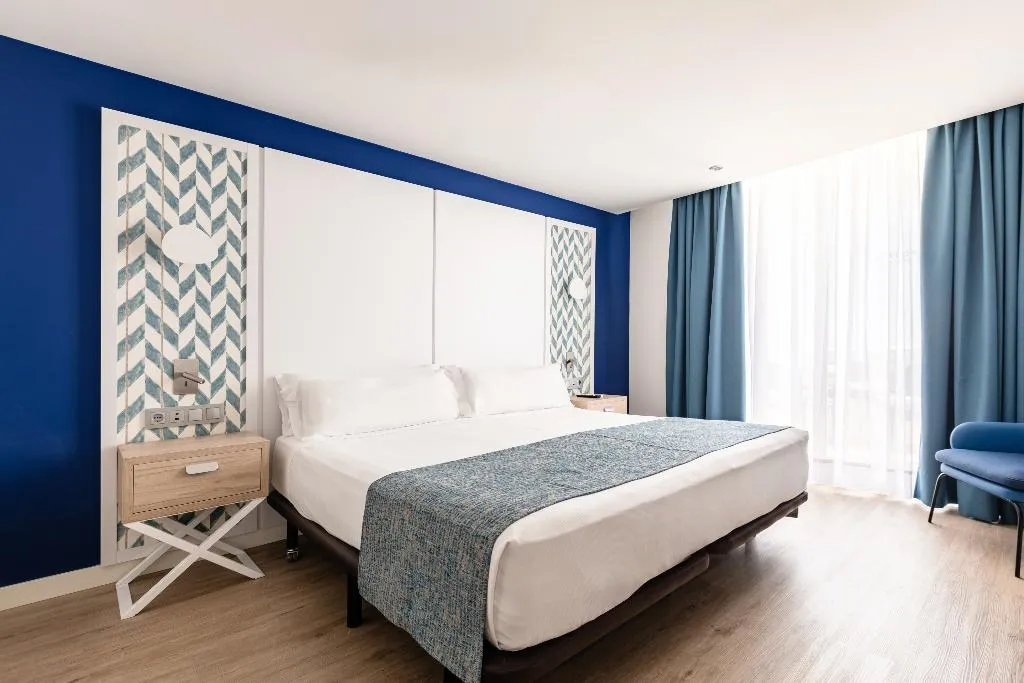 DOUBLE SINGLE USE DELUXE PREMIUM Room, Catalonia Oro Negro Hotel, Tenerife