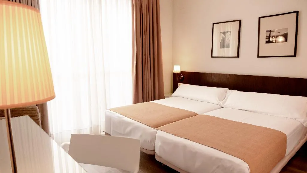 DOUBLE SINGLE USE STANDARD Room, Vertice Sevilla, Seville