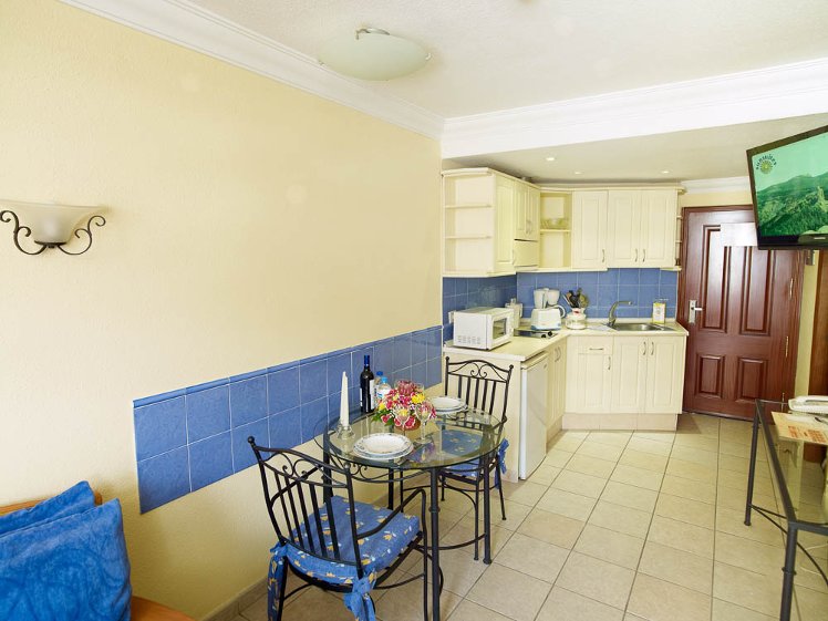 kitchen, Sunsuites Lufesa, Gran Canaria