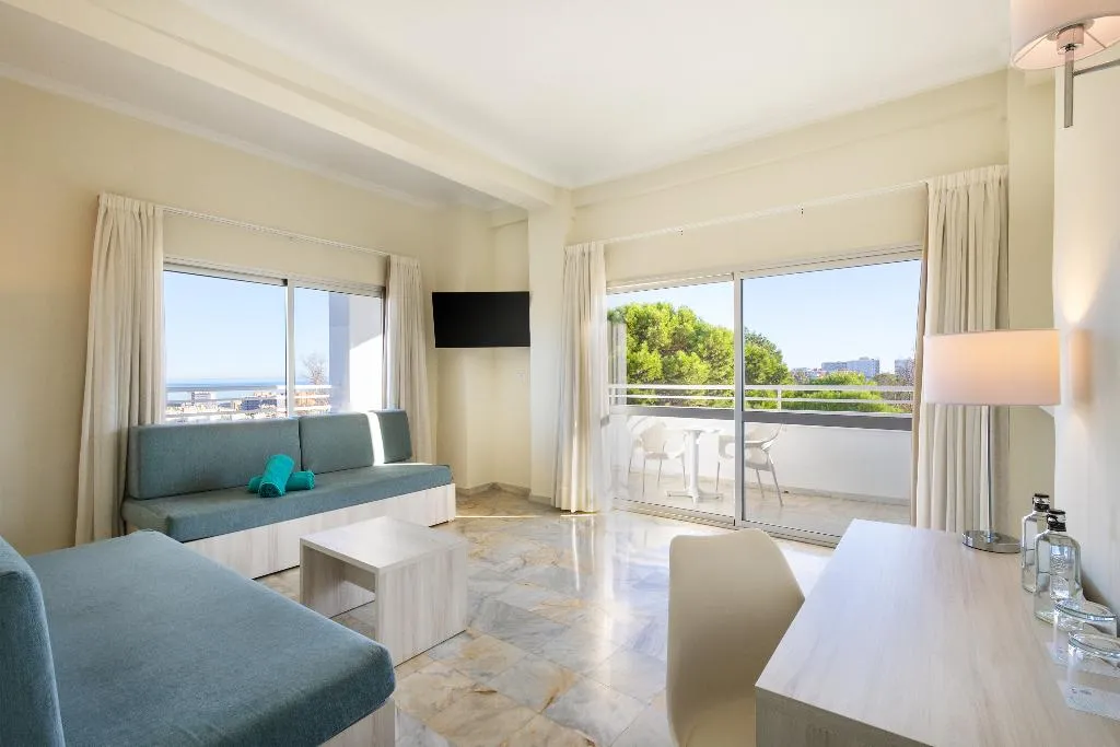 FAMILY ROOM SUPERIOR Room, AluaSun Costa Park, Costa Del Sol
