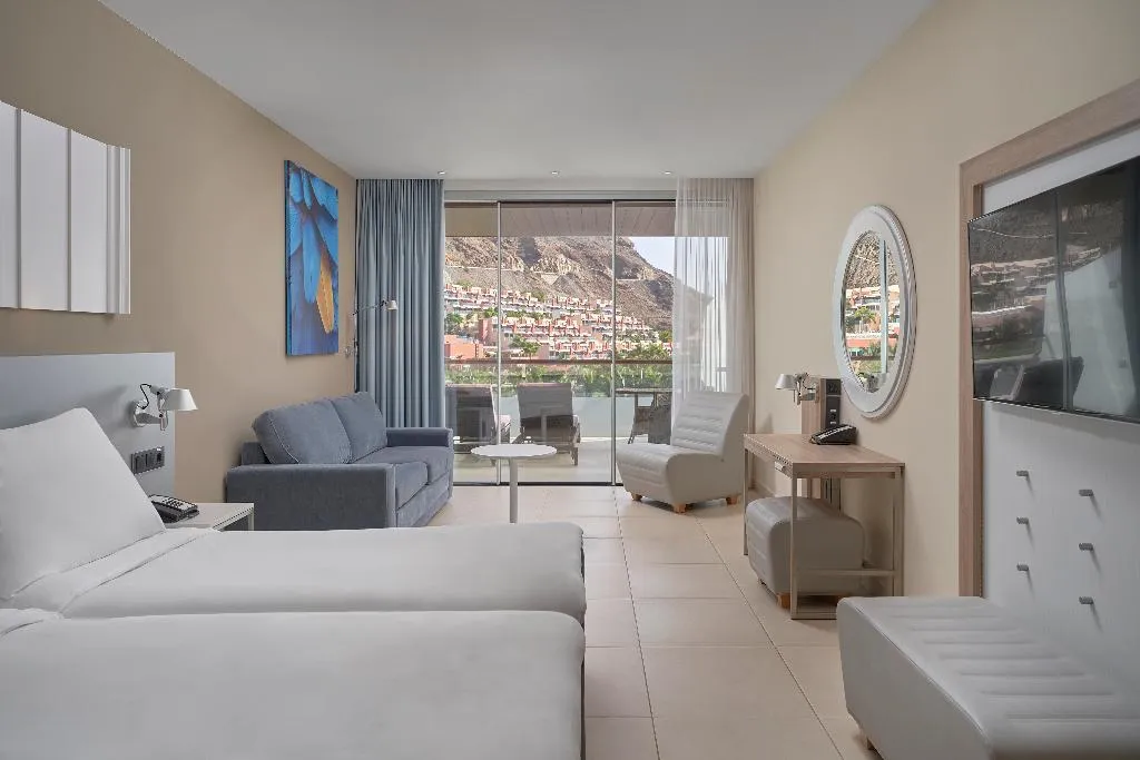Double or Twin SUPERIOR Room, Radisson Blu Resort & Spa Gran Canaria Mogan, Gran Canaria