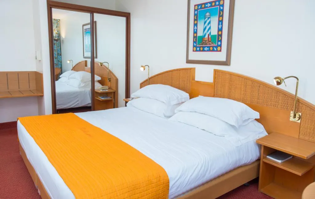 SINGLE POOL VIEW Room, Pestana Ocean Bay All Inclusive Resort, Madeira