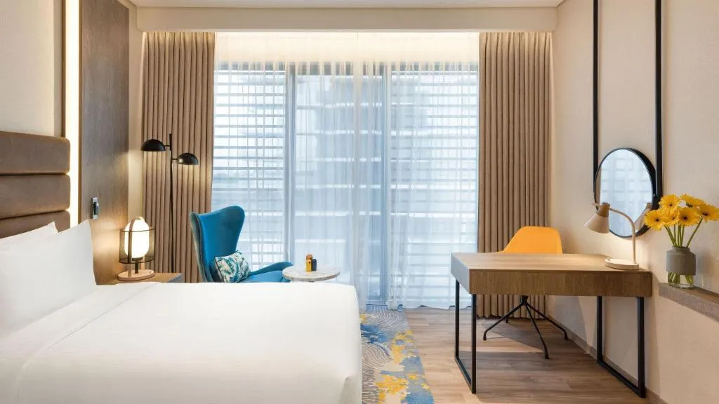 DOUBLE DELUXE CITY VIEW Room, Voco Dubai The Palm, Dubai