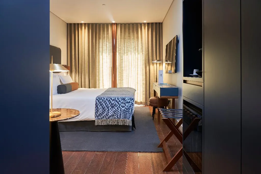 TWIN SUPERIOR Room, PortoBay Flores, Porto