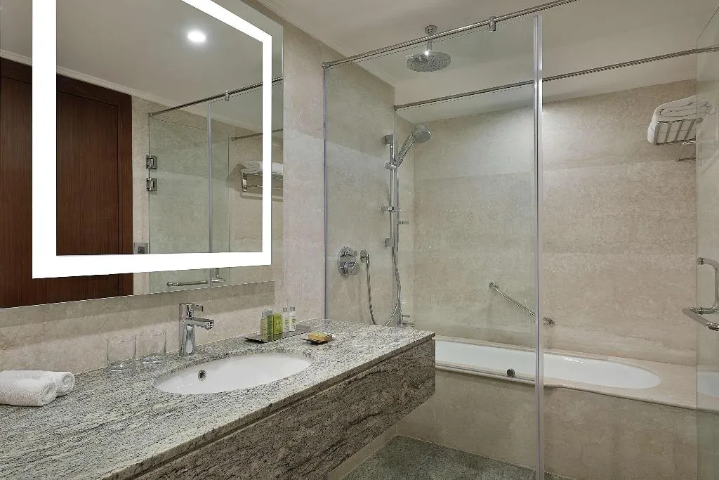 TWIN DELUXE Room, Hilton Hurghada Plaza, Red Sea Riviera