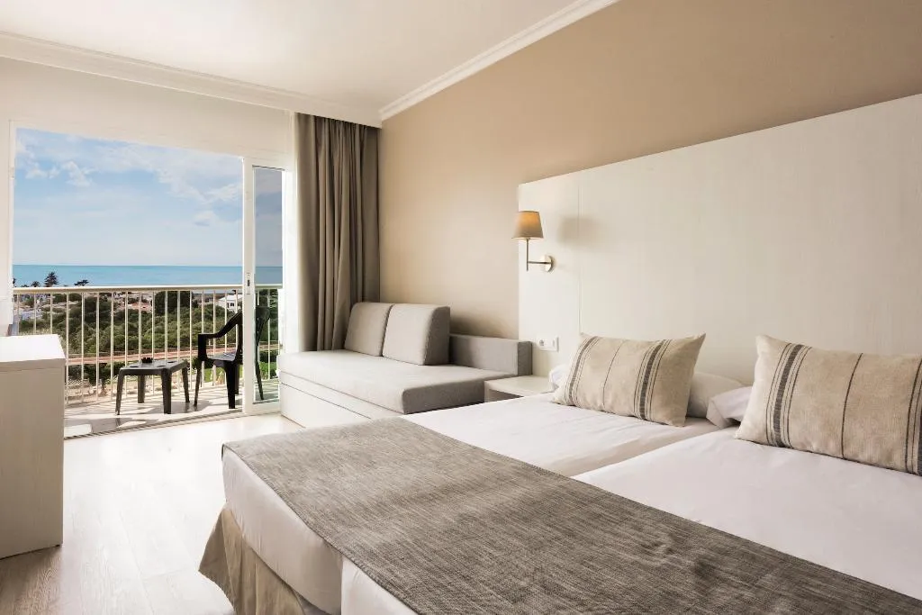 Double or Twin SIDE SEA VIEW Room, Minura Sur Menorca, Menorca