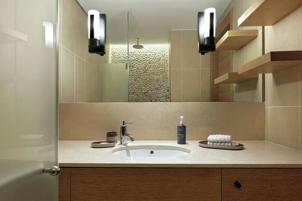 SUITE GARDEN VIEW KING BED Room, The Westin Resort Costa Navarino, Kalamata