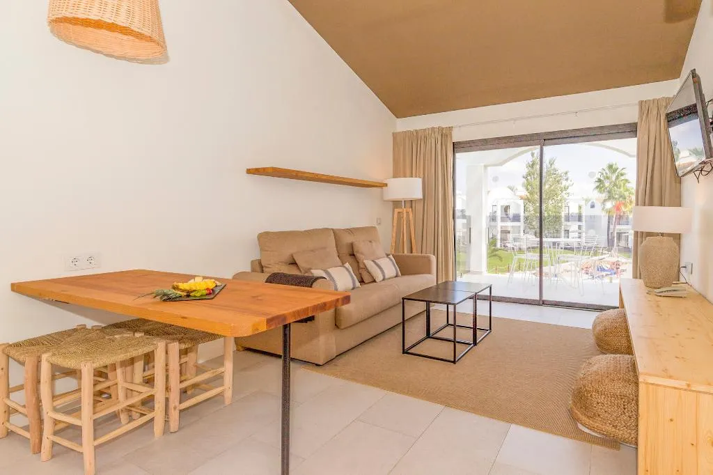 APARTMENT CAPACITY 4 TWO BEDROOMS Room, MarSenses Paradise Club Hotel, Menorca