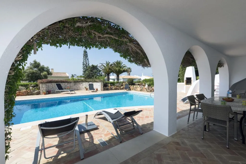 TOWNHOME THREE BEDROOMS WITH PRIVATE POOL Room, Rocha Brava Village Resort, Algarve