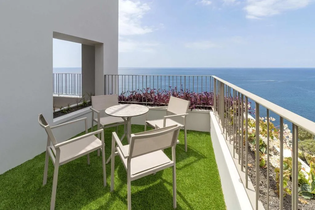 General view, Next Savoy Signature, Madeira