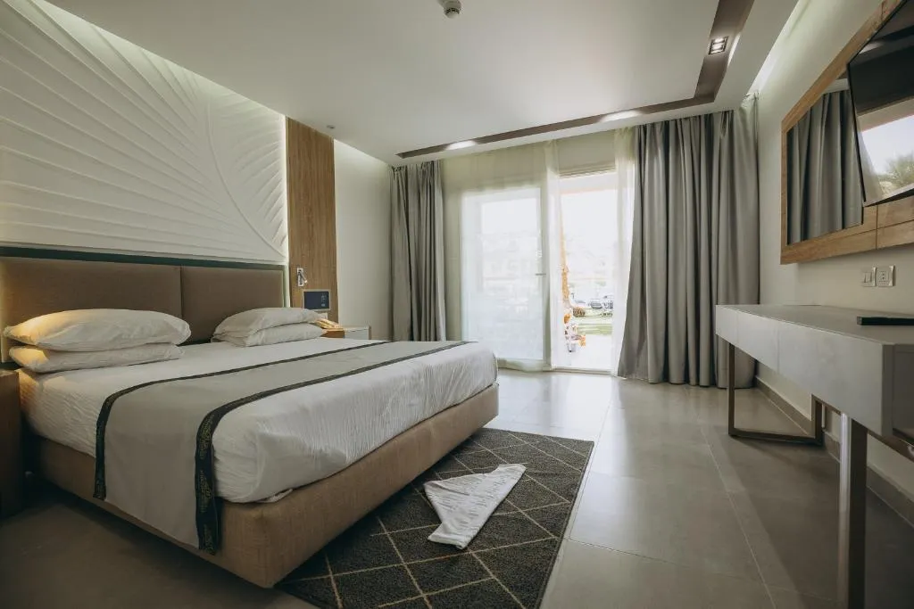 FAMILY ROOM STANDARD Room, Titanic Beach Spa & Aqua Park, Red Sea Riviera