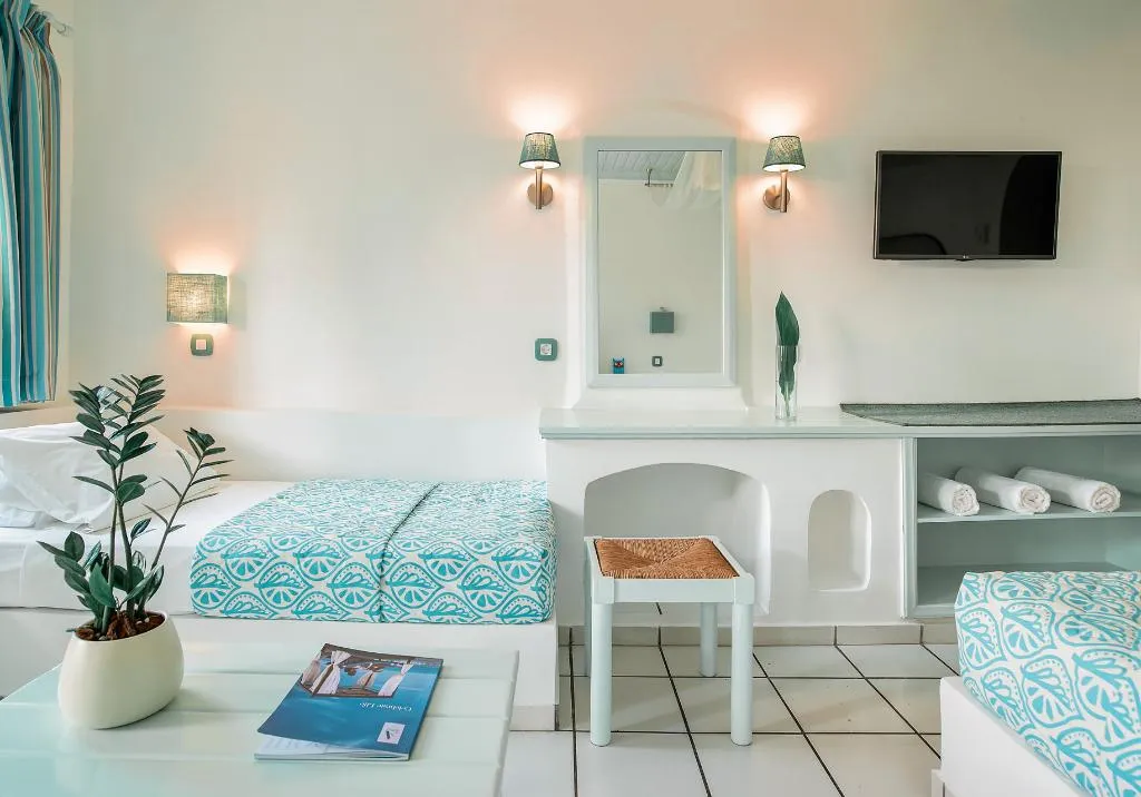 BUNGALOW GARDEN VIEW Room, Canvas by Mitsis Cretan Village, Crete