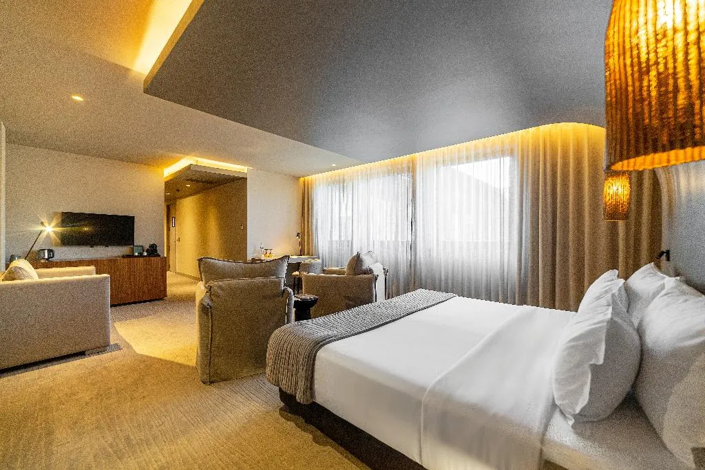 SUITE CLASSIC Room, PortoBay Teatro, Porto