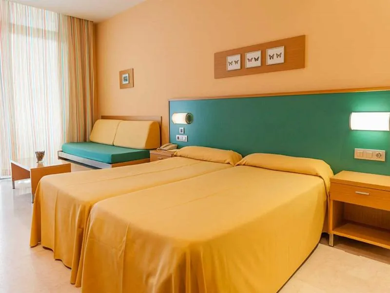 DOUBLE CAPACITY 3 Room, Mediterraneo Hotel, Costa Blanca