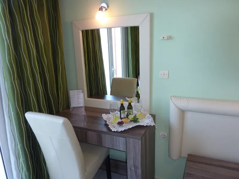 TWIN SEA VIEW Room, Oasis Hotel, Corfu