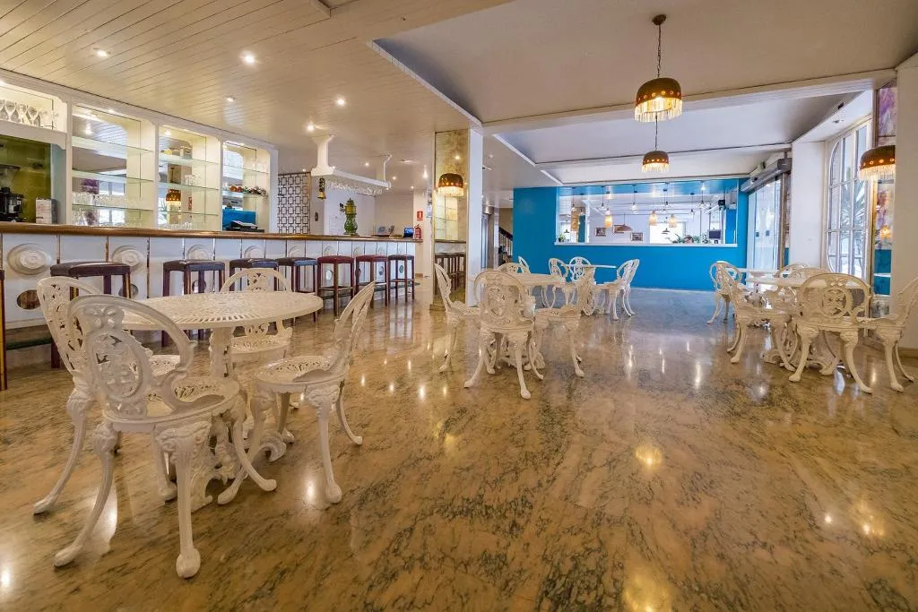 Bar, Checkin Garbi Hotel, Costa Brava