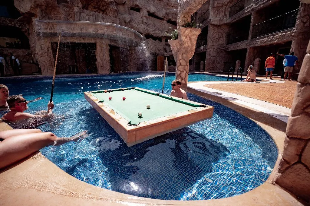 Pool, Caves Beach Resort Hurghada, Red Sea Riviera