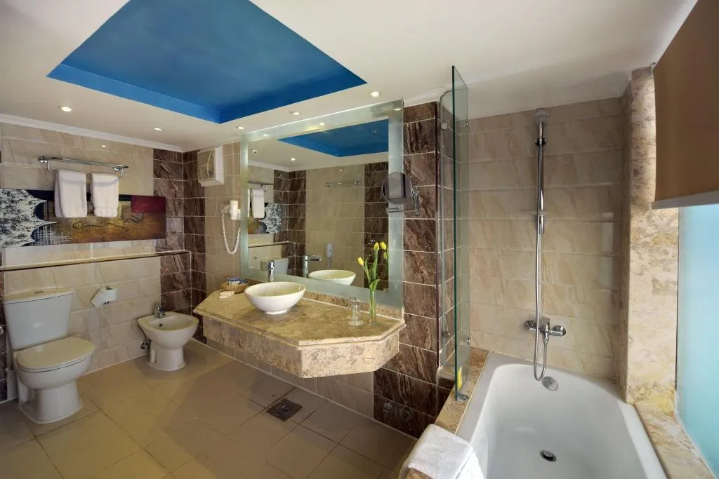 DOUBLE DELUXE Room, Edge Rotana Sea Beach, Red Sea Riviera