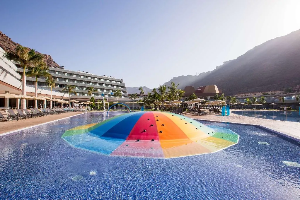 Pool, Radisson Blu Resort & Spa Gran Canaria Mogan, Gran Canaria