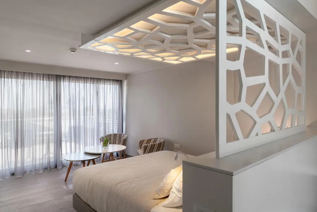 SUITE DELUXE WITH JACUZZI Room, KB Ammos, Skiathos