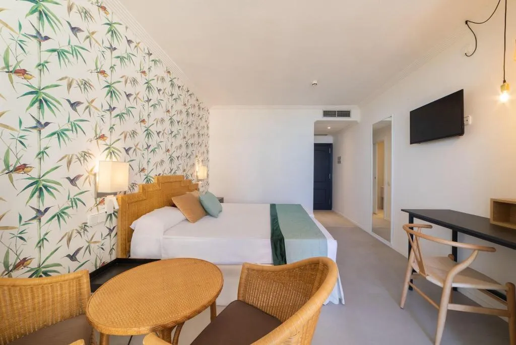 DOUBLE SEA VIEW Room, Palas Pineda Hotel, Costa Brava