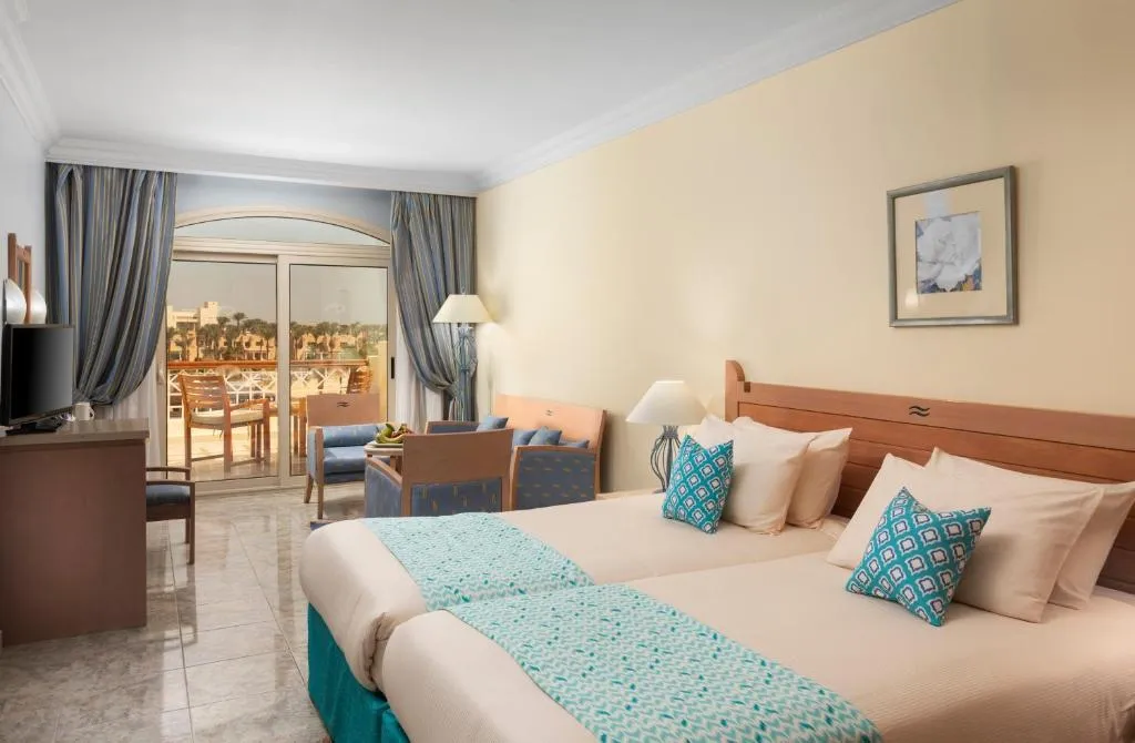 FAMILY ROOM POOL VIEW Room, Royal Lagoons Resort & Aqua Park, Red Sea Riviera