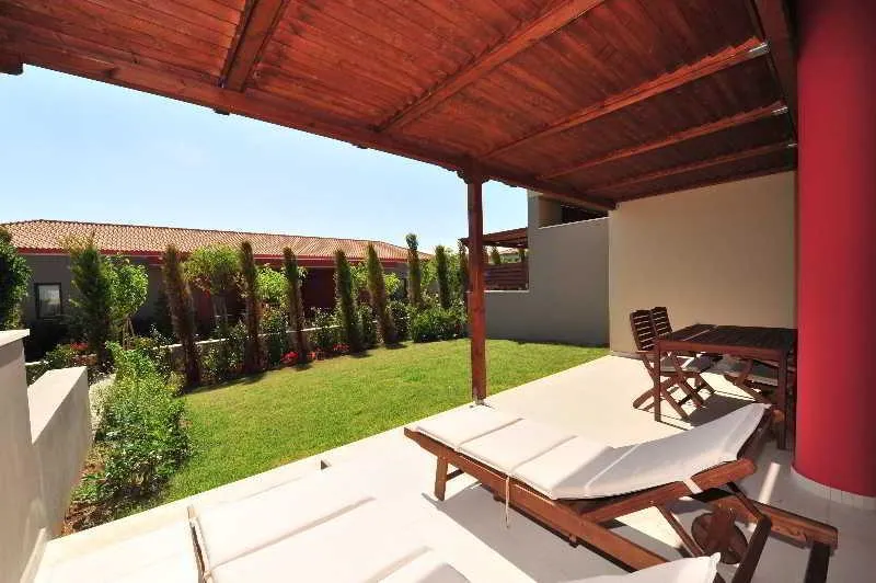 SUITE CAPACITY 4 Room, Apollonion Asterias Resort & Spa, Kefallinia