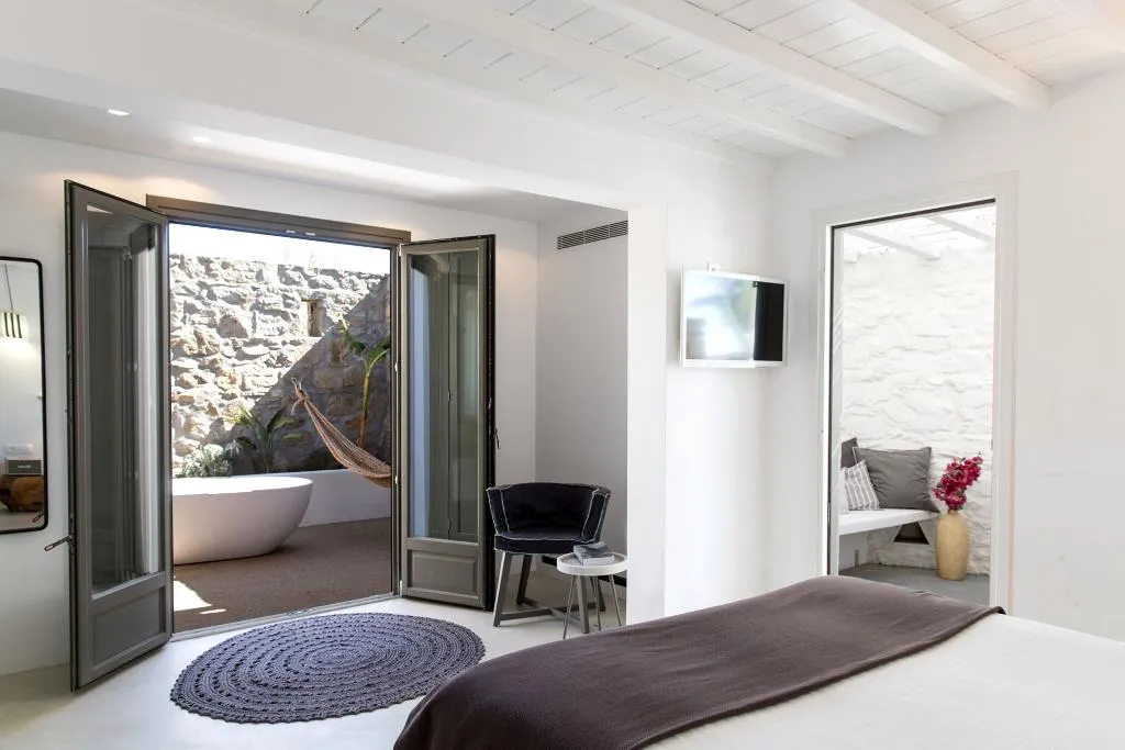 Double or Twin DELUXE Room, Ostraco Suites, Mykonos