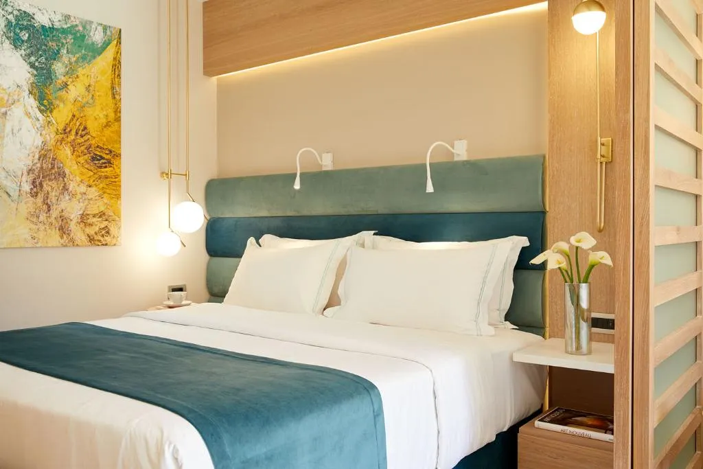 JUNIOR SUITE GARDEN VIEW Room, Anthemus Sea Beach Hotel & Spa, Halkidiki