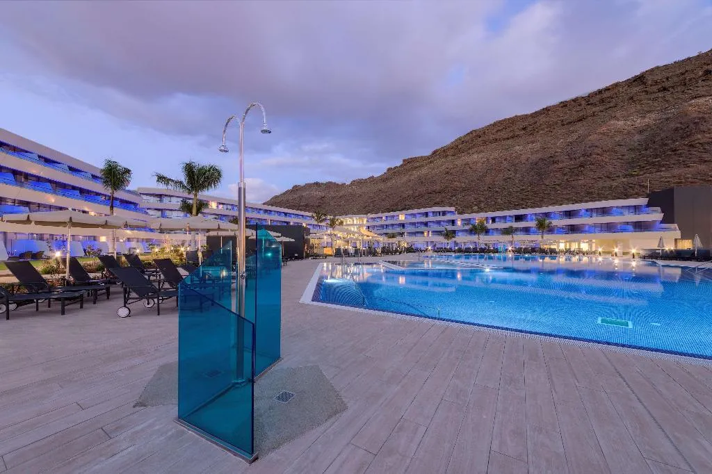 Pool, Radisson Blu Resort & Spa Gran Canaria Mogan, Gran Canaria