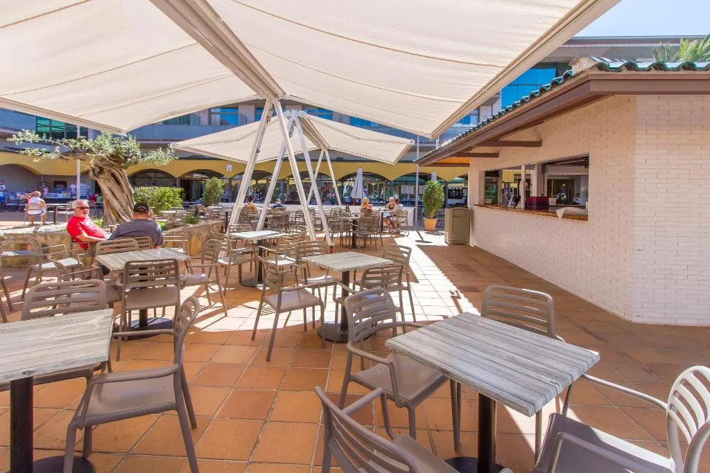 Terrace, Mediterraneo Hotel, Costa Blanca