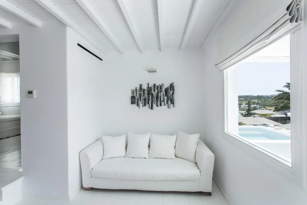 SUITE WITH JACUZZI Room, Ostraco Suites, Mykonos