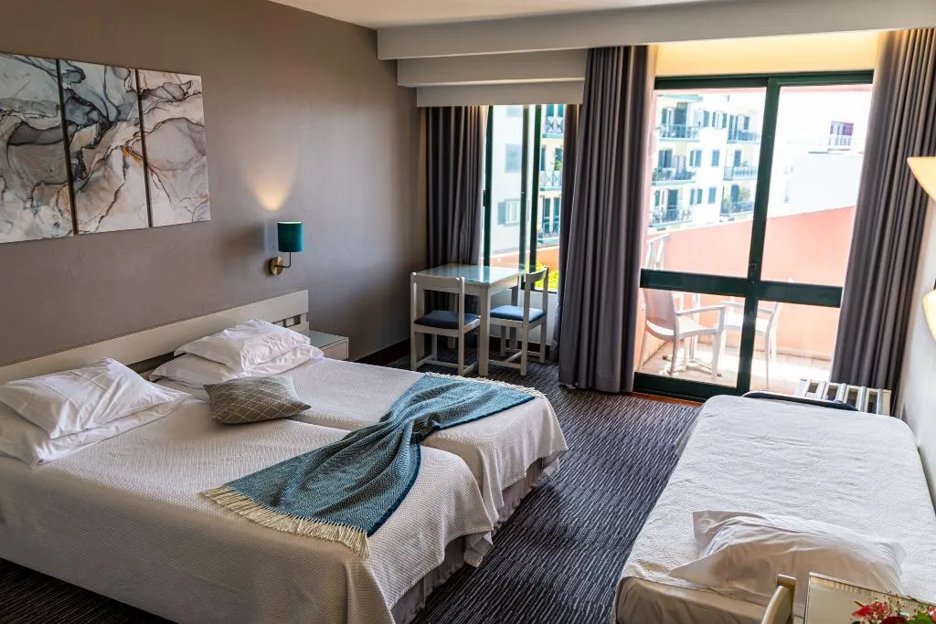 FAMILY ROOM CAPACITY 4 Room, Aparthotel Imperatriz, Madeira