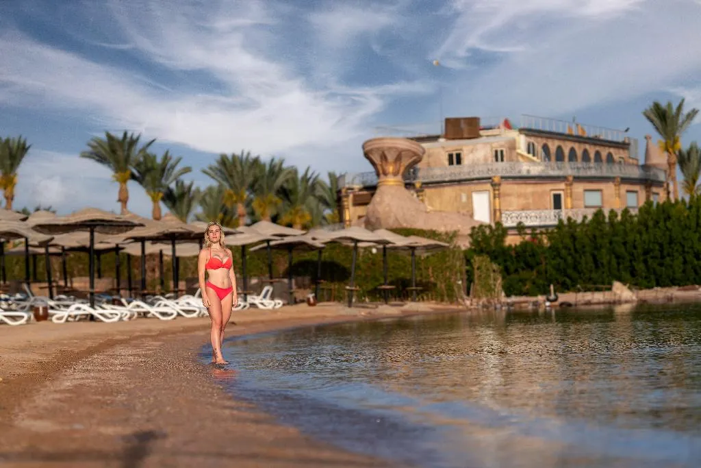 Beach, AMC Royal Hotel & Spa, Red Sea Riviera