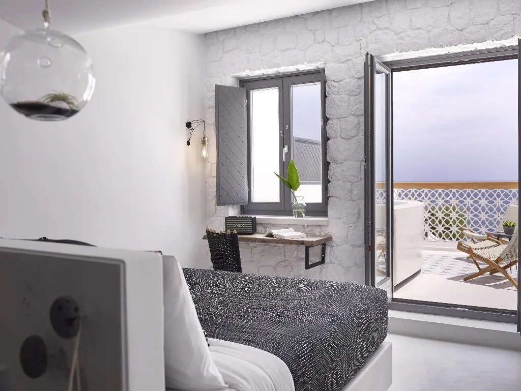 DOUBLE DELUXE SEA VIEW Room, Afroditi Venus Beach Resort, Santorini