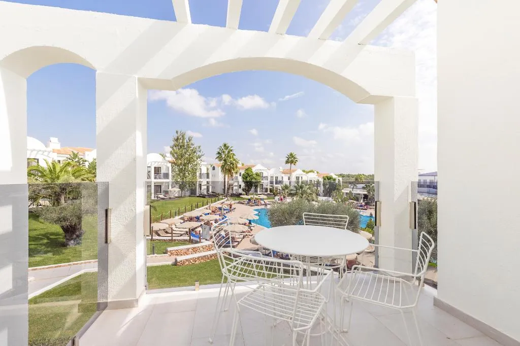 APARTMENT CAPACITY 4 Room, MarSenses Paradise Club Hotel, Menorca