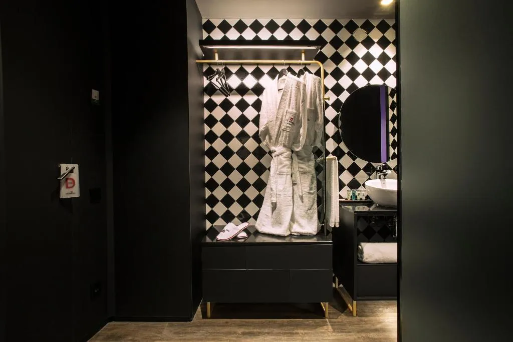 Double or Twin STANDARD Room, Axel Hotel Madrid - Adults Only, Madrid