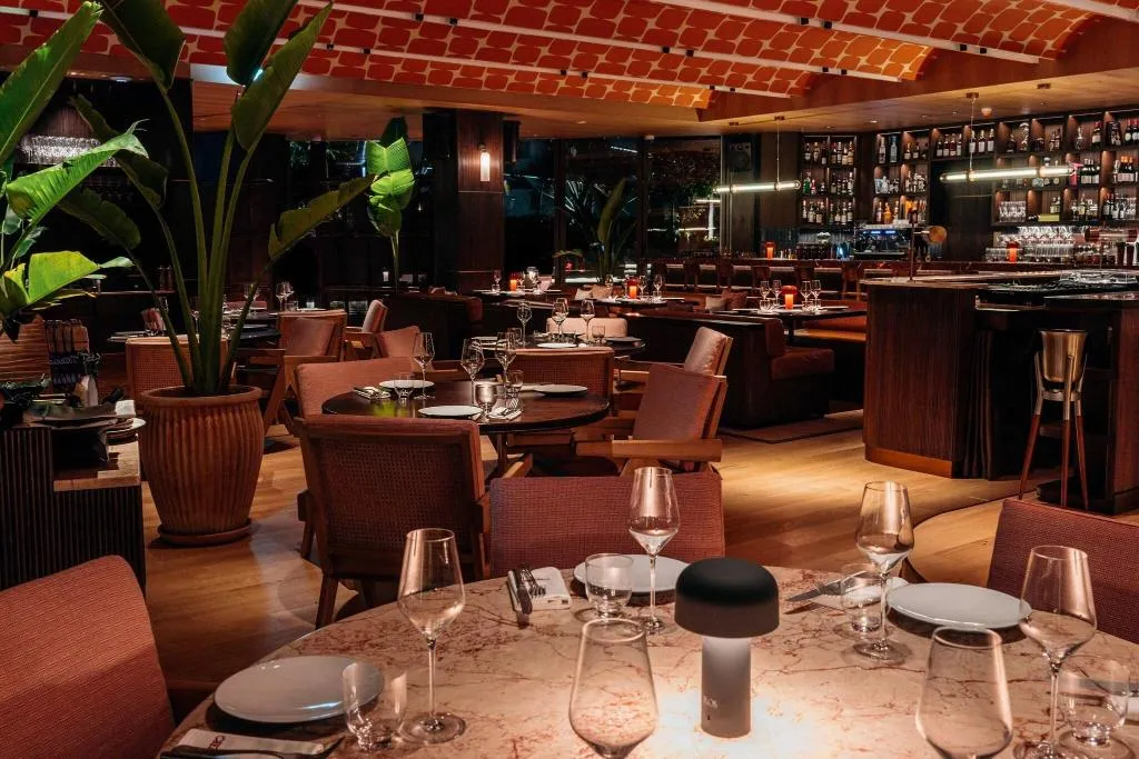 Restaurant, The St. Regis Dubai, The Palm, Dubai