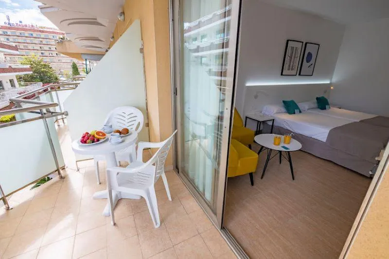 Double or Twin PREMIUM Room, DWO Sirius, Costa Brava