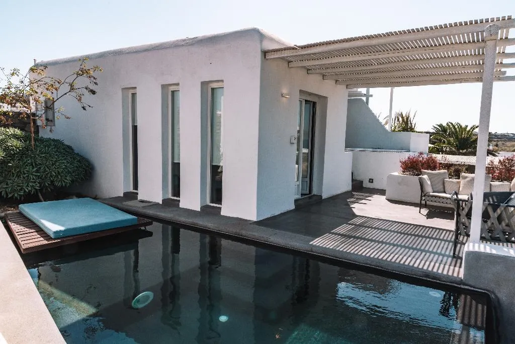 SUITE HONEYMOON Room, Ostraco Suites, Mykonos