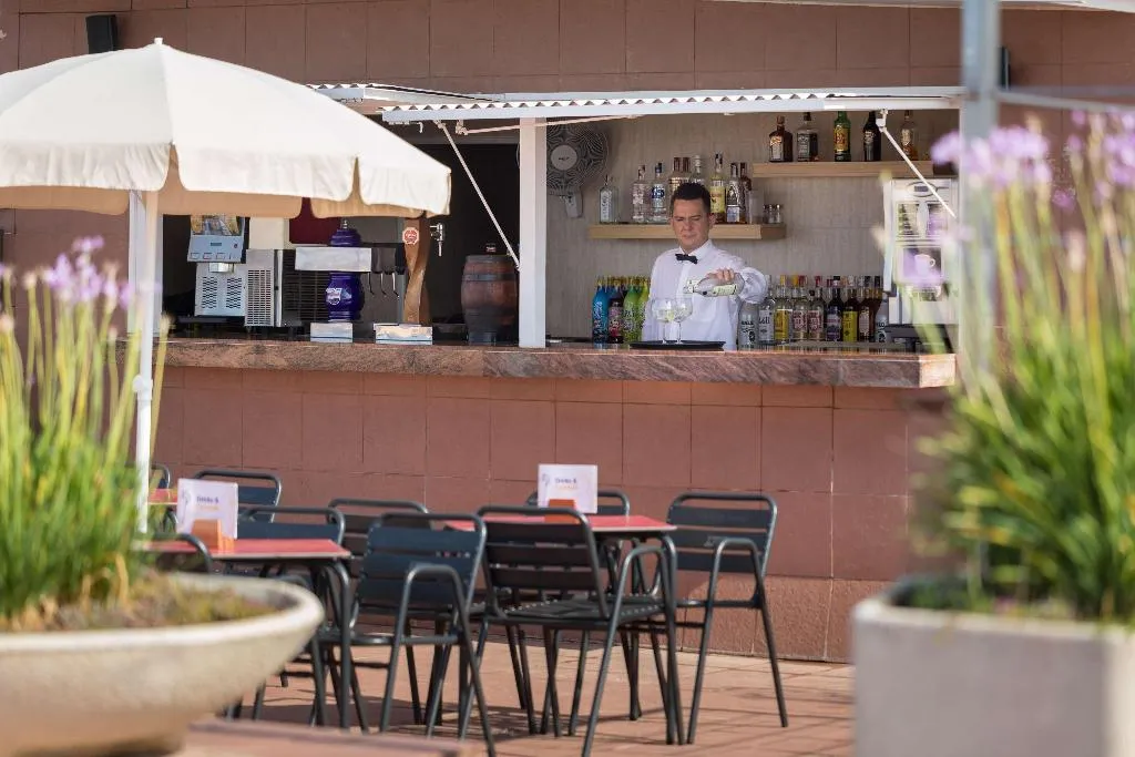 Bar, htop Molinos Park, Costa Dorada