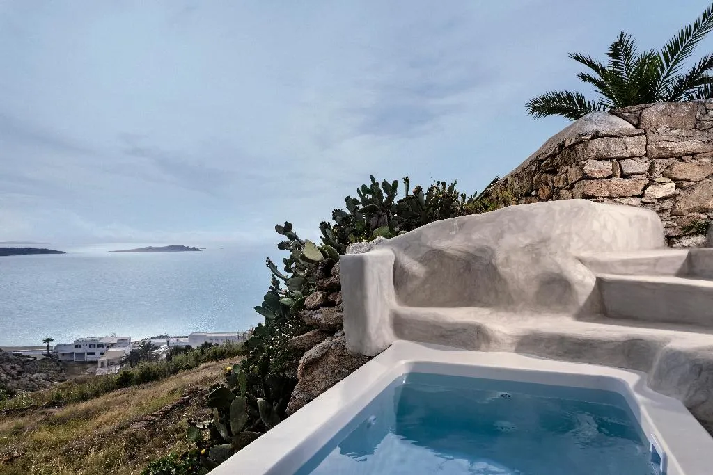 SUITE SEA VIEW WITH PRIVATE POOL Room, Boheme Mykonos Small Luxury Hotels of the World, Mykonos